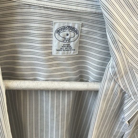 Great conditioning, non iron Brooks Brothers - Picture 2 of 3